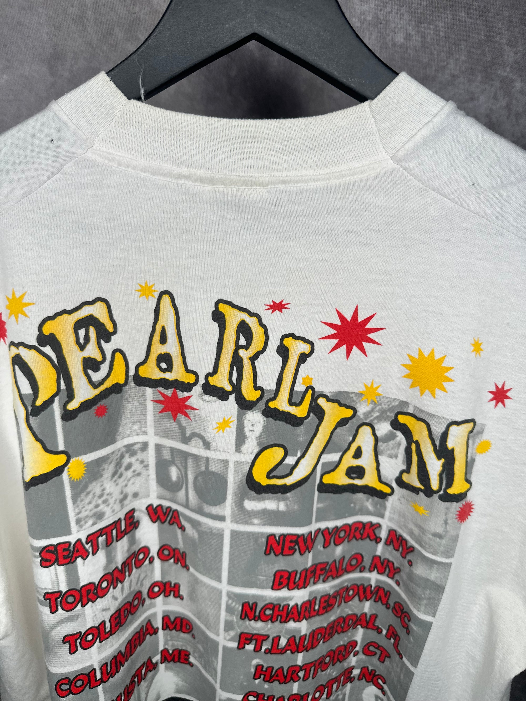 PEARL JAM NO CODE TOUR PARKING LOT BOOTLEG