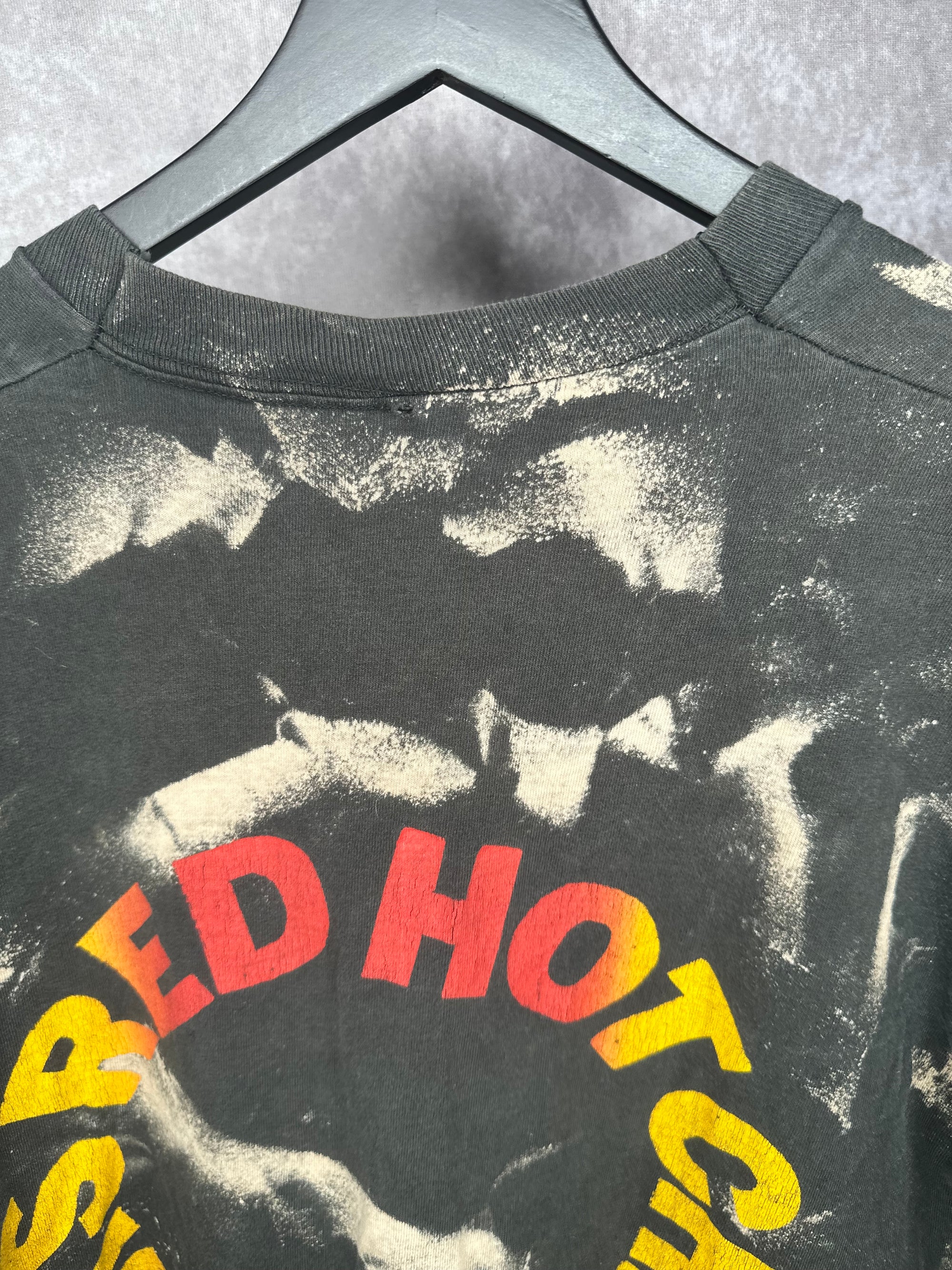 RED HOT CHILI PEPERS BAND PORTRAIT PARKING LOT BOOTLEG