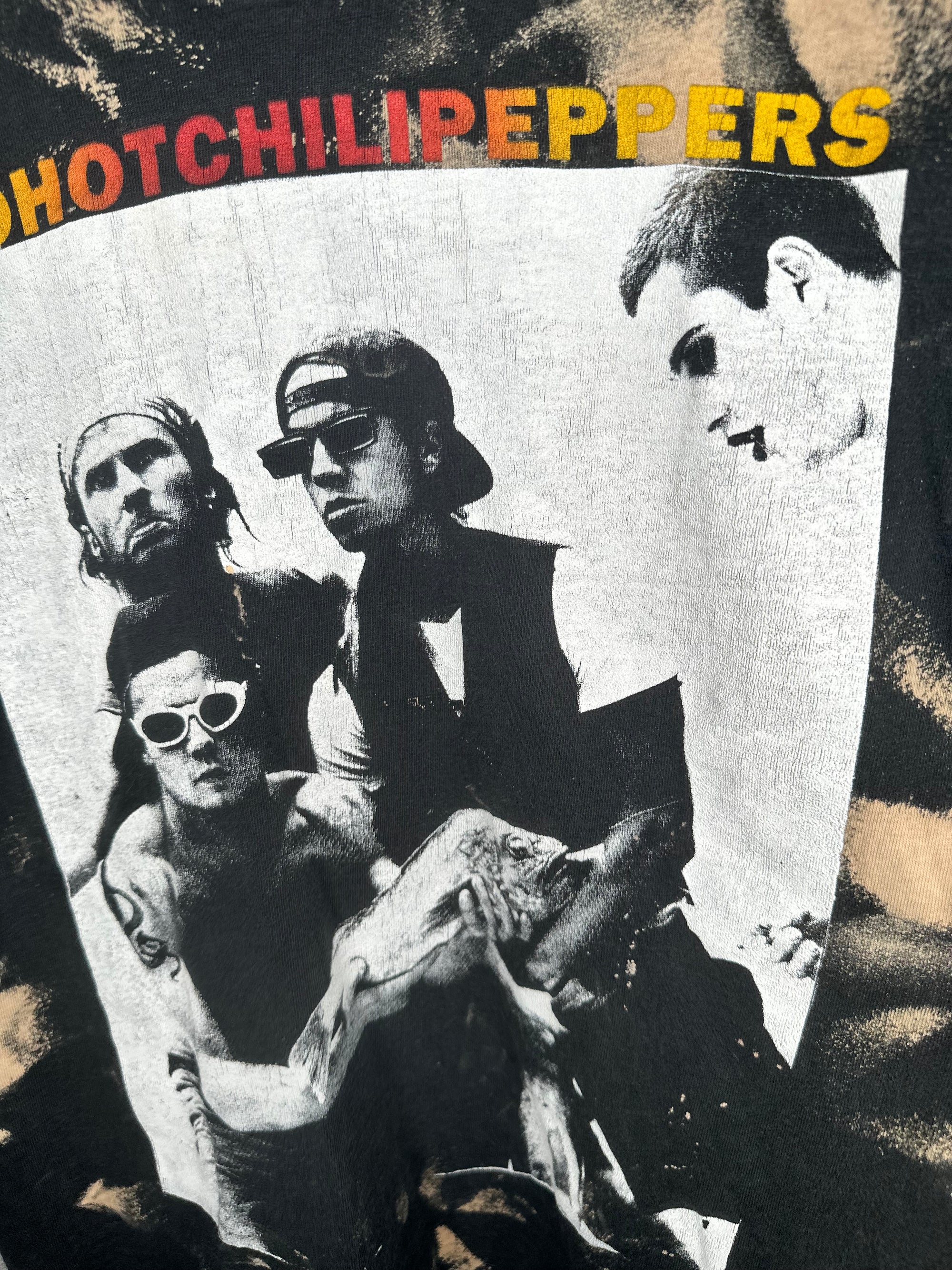 RED HOT CHILI PEPERS BAND PORTRAIT PARKING LOT BOOTLEG