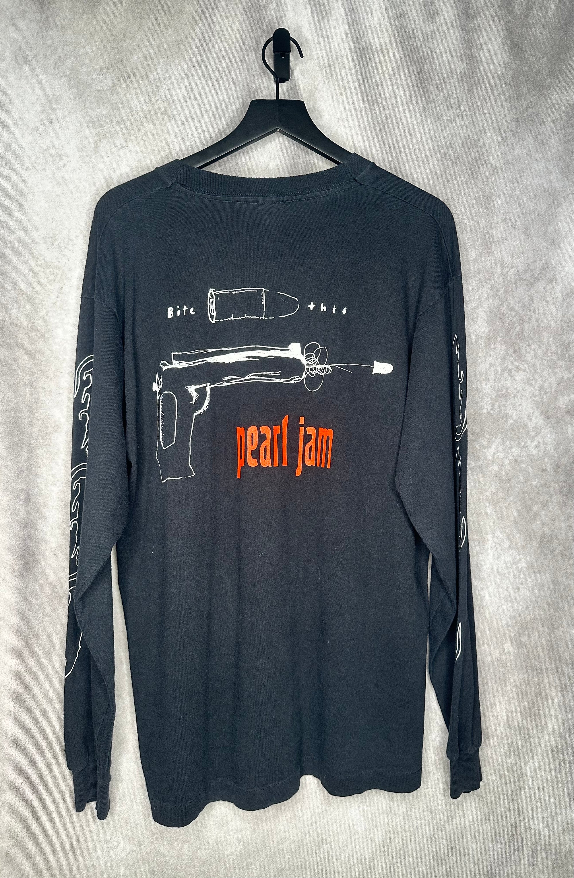 PEARL JAM BITE THIS | KINDRED TO BEING AN AMERICAN LONGSLEEVE