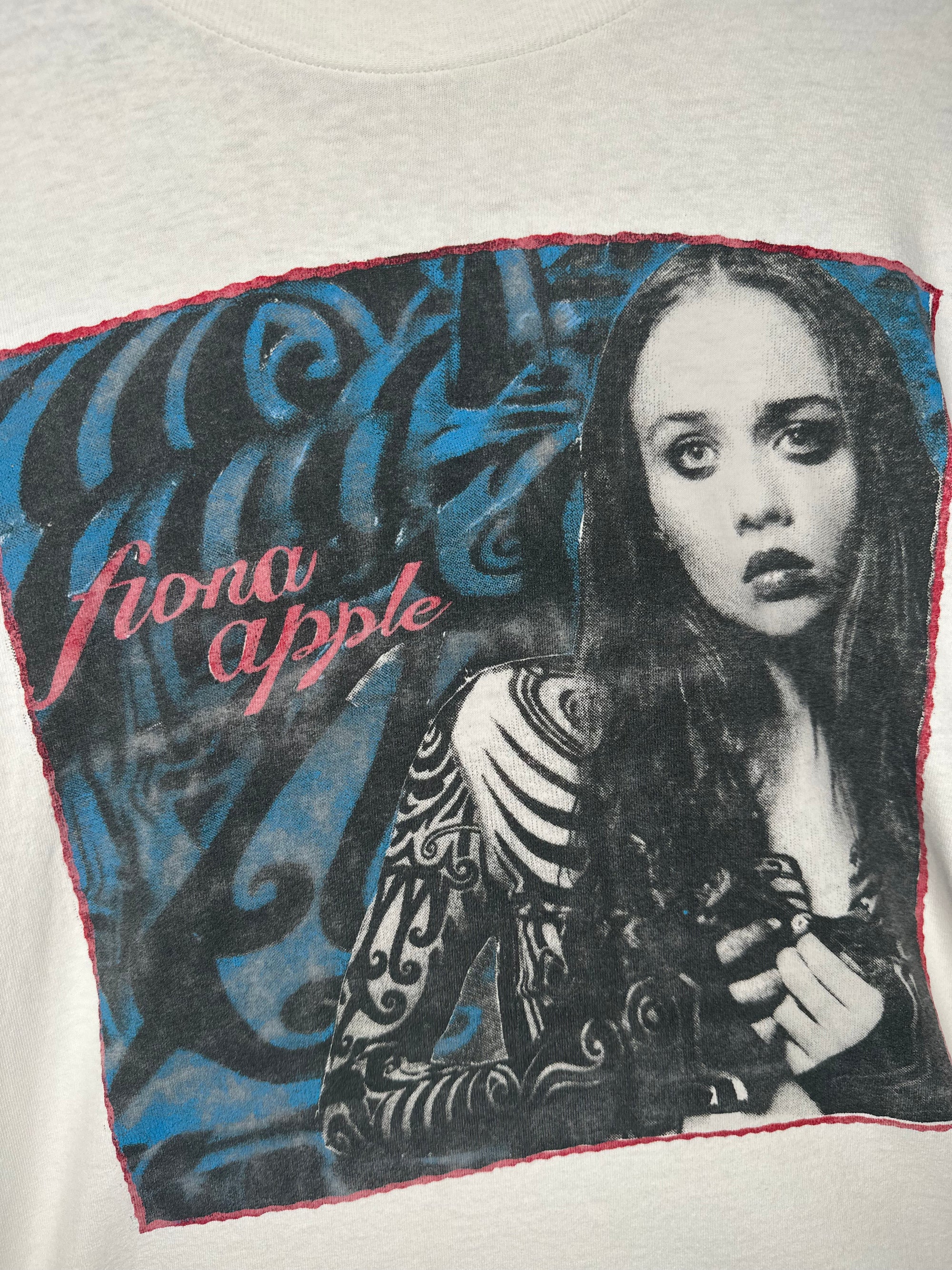 FIONA APPLE BOOT LONGSLEEVE