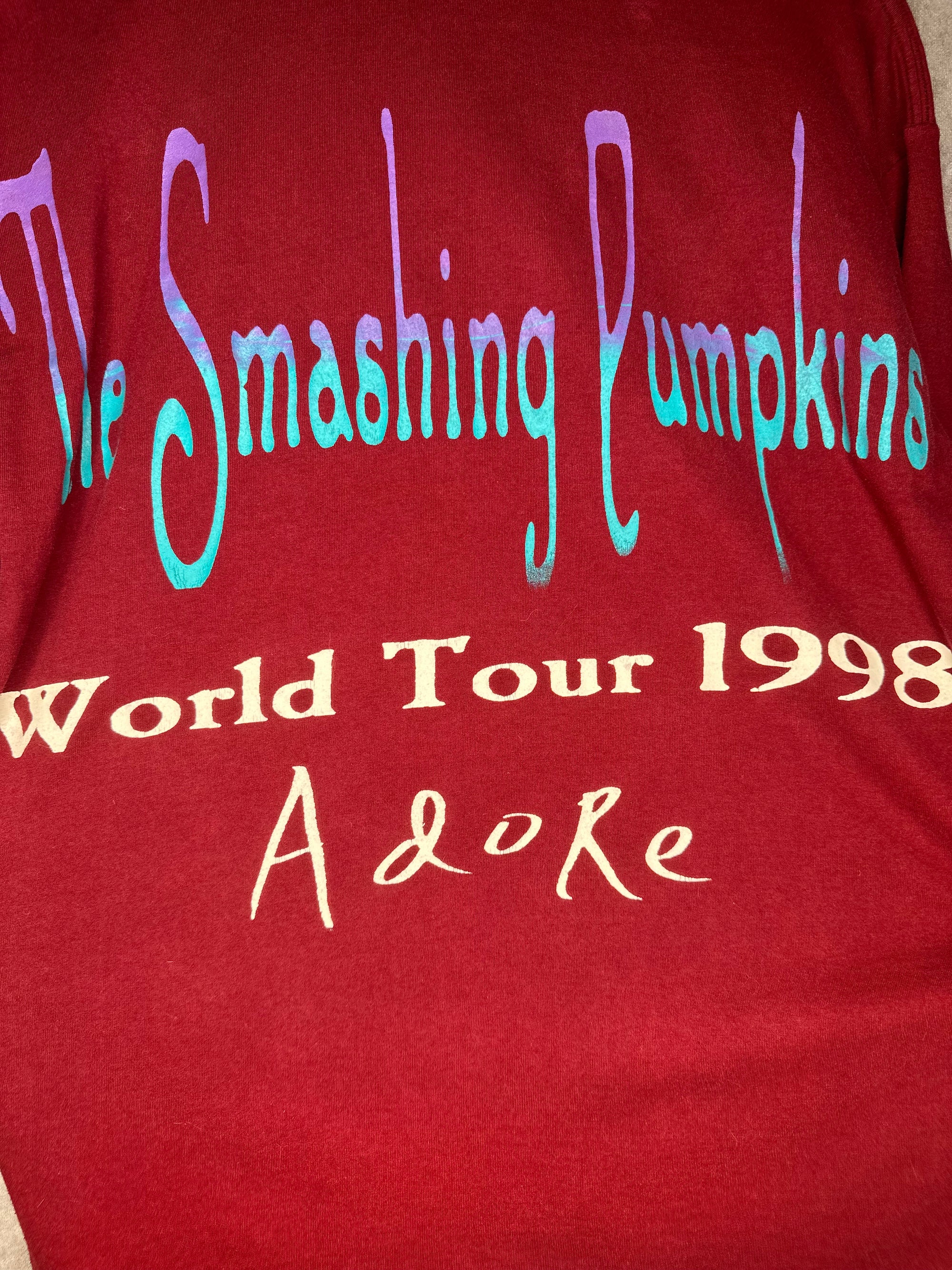 SMASHING PUMPKINS ADORE WORLD TOUR PARKING LOT BOOTLEG