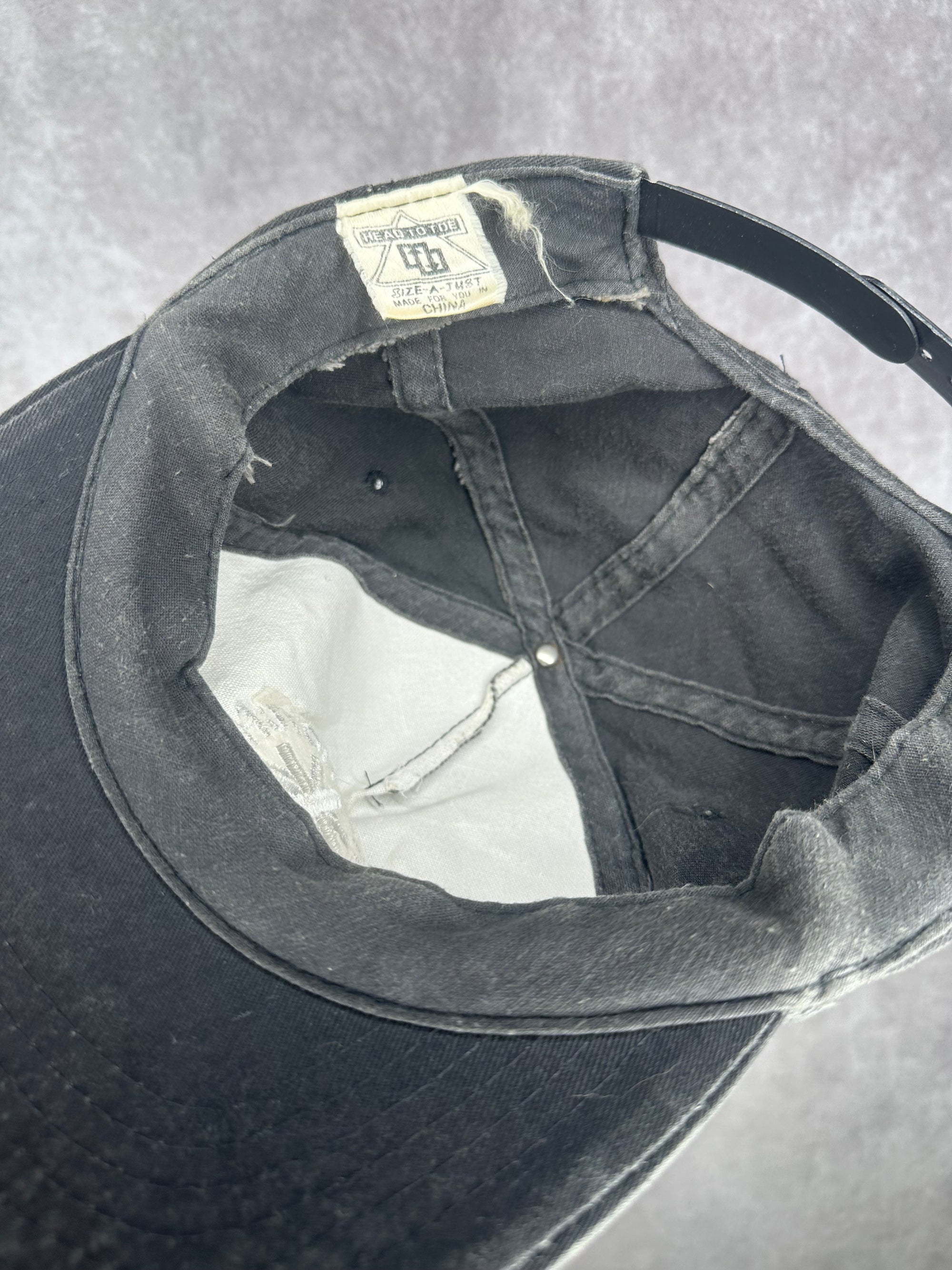 RED HOT CHILI PEPPERS LOGO HAT