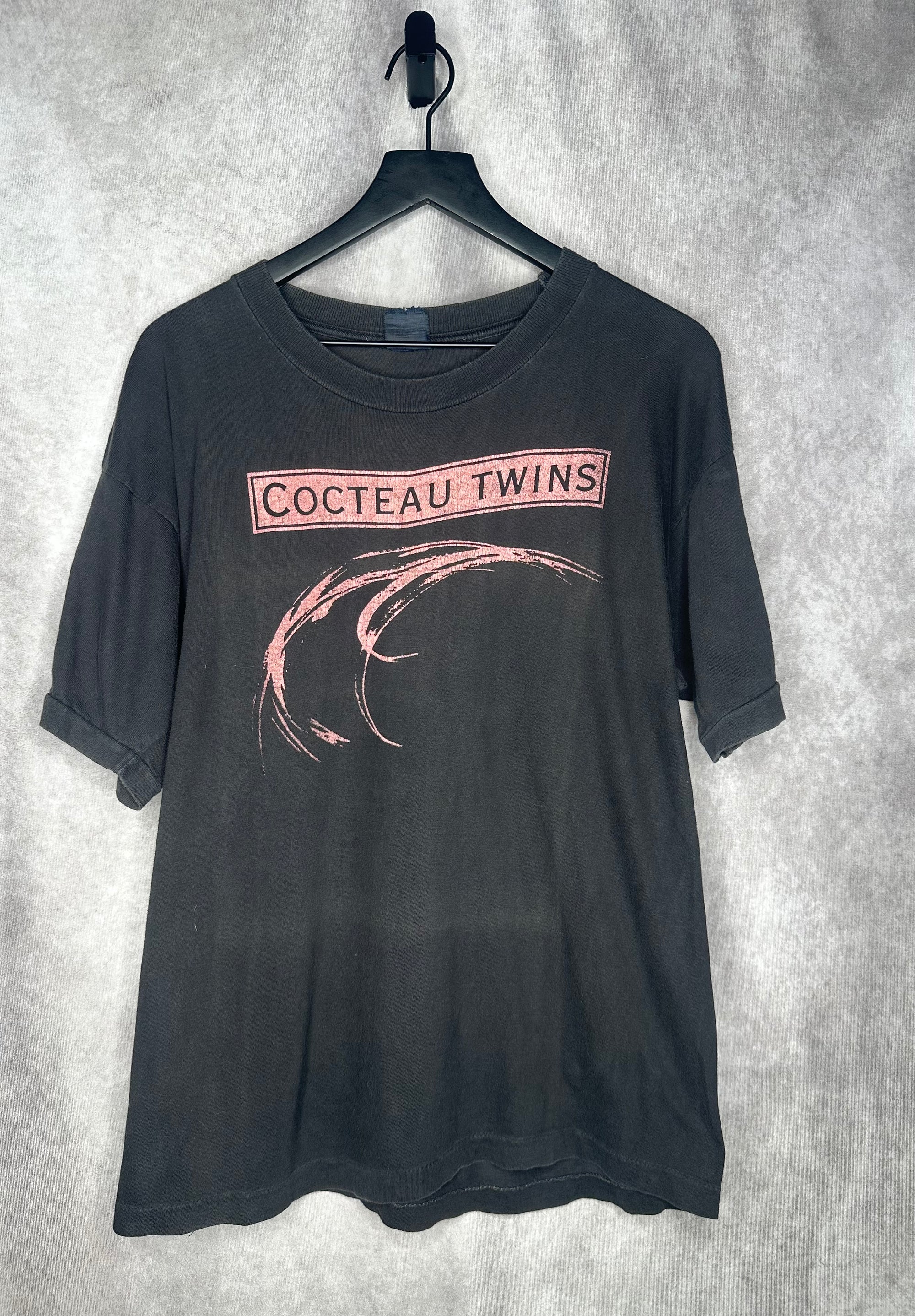 COCTEAU TWINS | HEAVEN OR LAS VEGAS PARKING LOT BOOTLEG