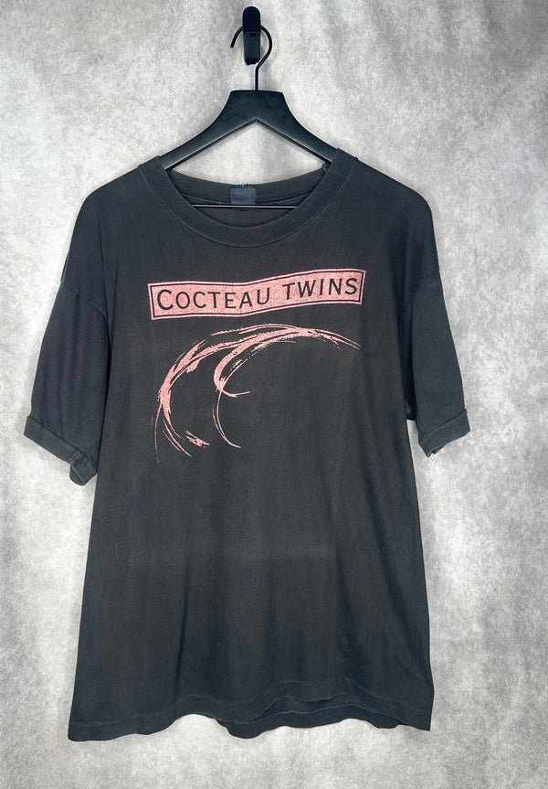 COCTEAU TWINS | HEAVEN OR LAS VEGAS PARKING LOT BOOTLEG
