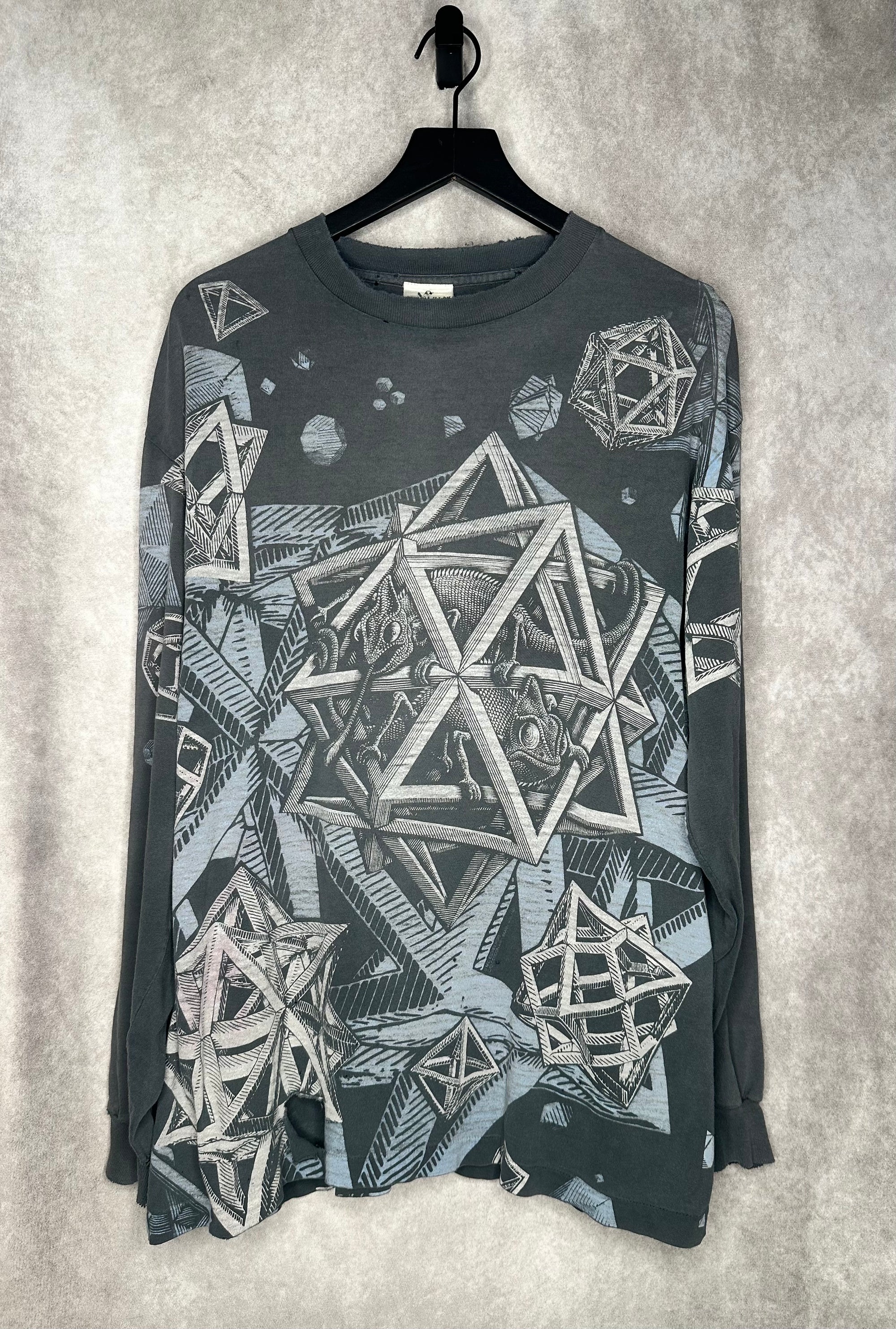 MC ESCHER CHAMELEON AOP LONGSLEEVE