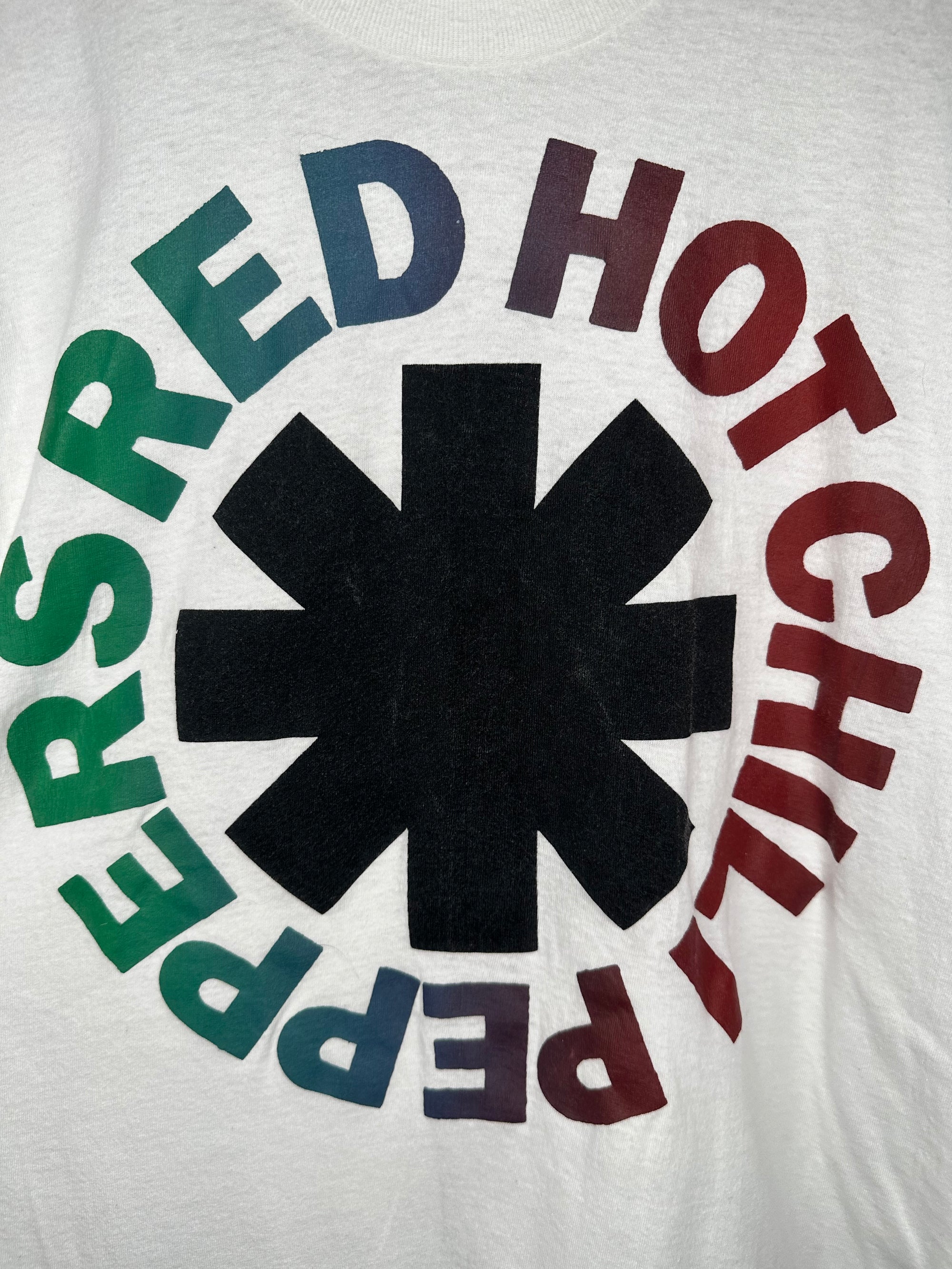 RED HOT CHILI PEPPERS GRADIENT LOGO