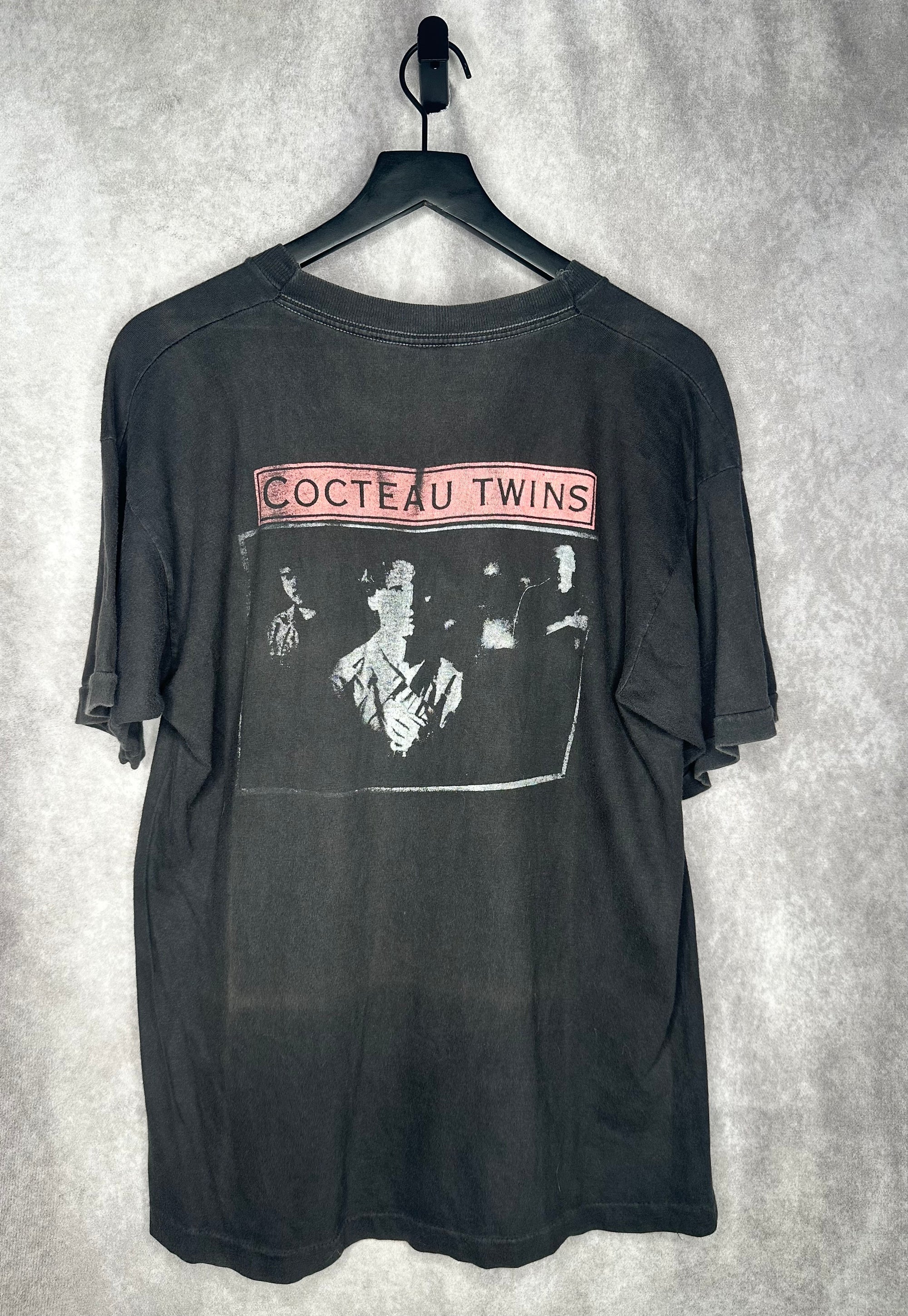 COCTEAU TWINS | HEAVEN OR LAS VEGAS PARKING LOT BOOTLEG