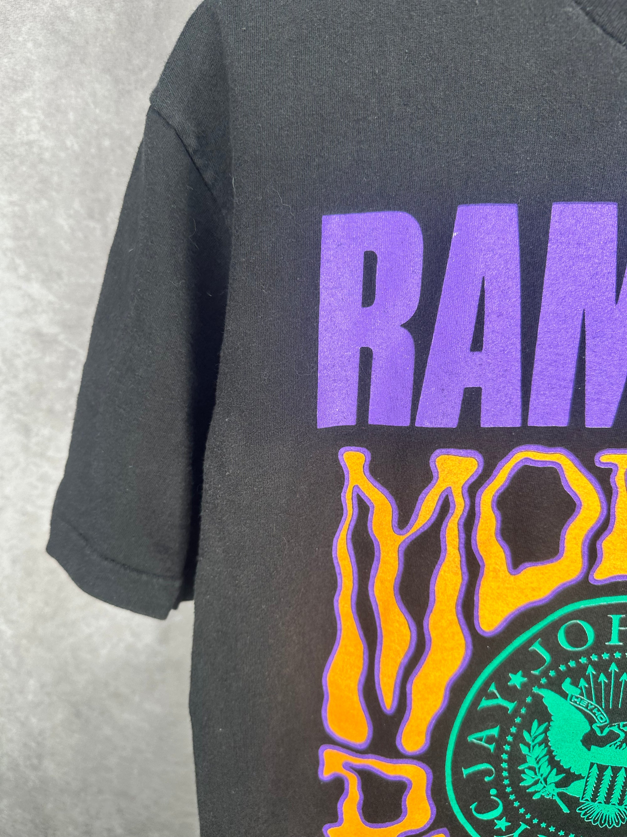 RAMONES MONDO BIZARRO