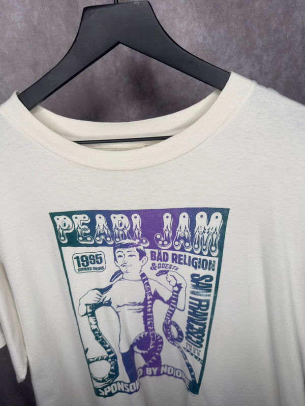 PEARL JAM SPONSORED BY NO ONE TOUR
